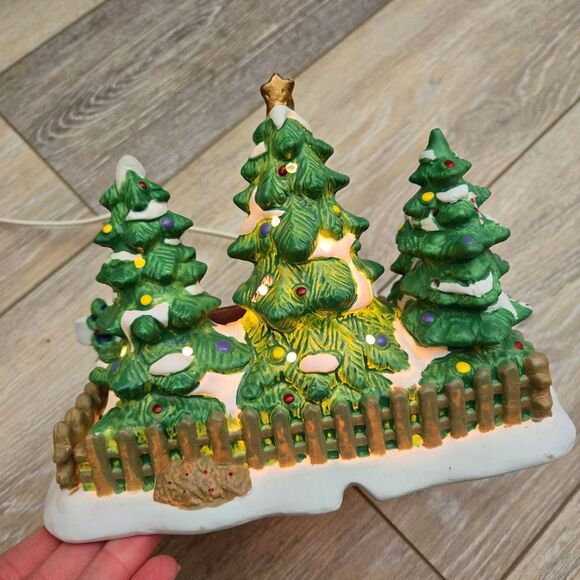 Dickens Collectible vintage 1996 Town Park Carol Trees Christmas Village lighted - Picture 2 of 12